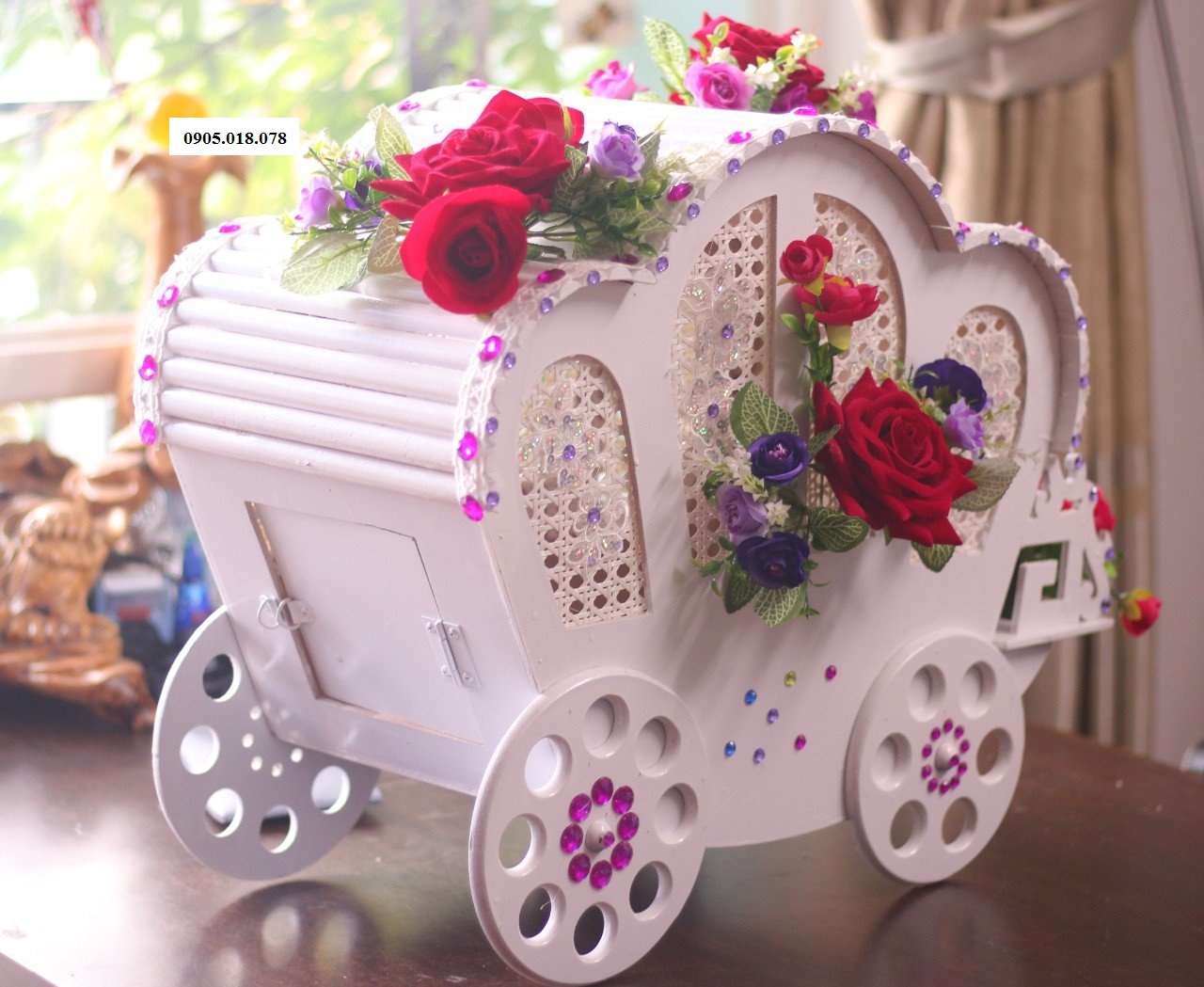 Thùng tiền đám cưới hình xe ngựa Thùng tiền đám cưới hình xe ngựa