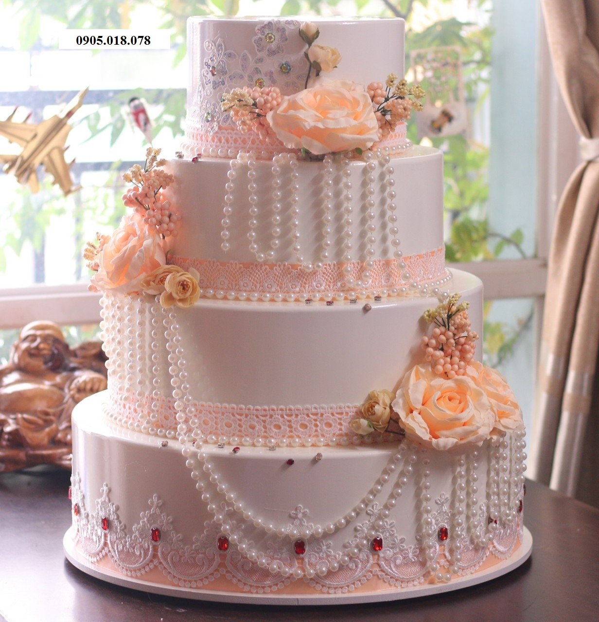 Thùng tiền đám cưới hình bánh kem Thùng tiền đám cưới hình bánh kem