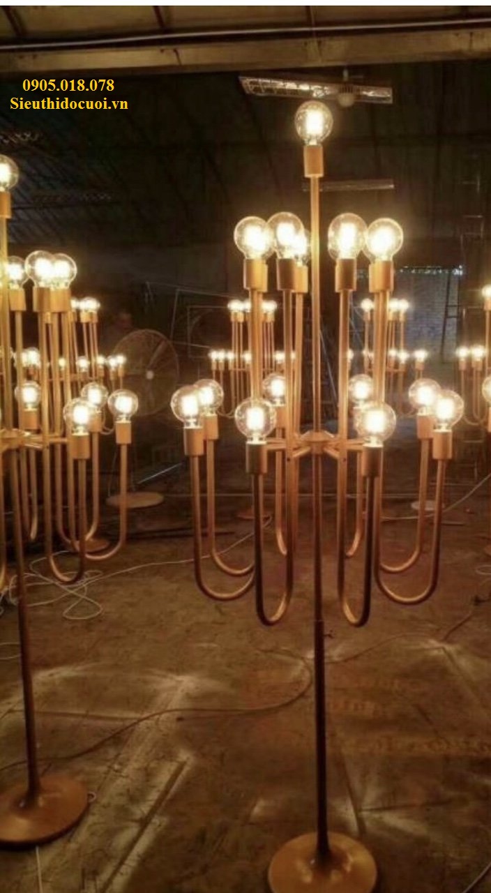 Đèn chùm nến chân đứng giá rẻ Đèn chùm nến chân đứng giá rẻ