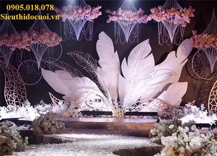 Hoa và lá trang trí sân khấu Hoa và lá trang trí sân khấu