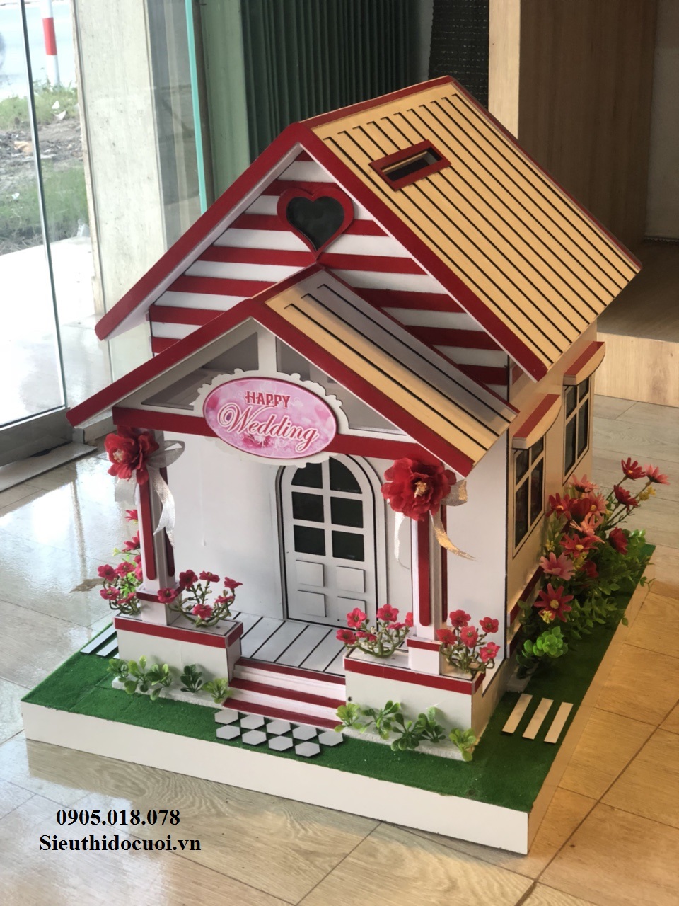 Thùng tiền đám cưới hình ngôi nhà Thùng tiền đám cưới hình ngôi nhà