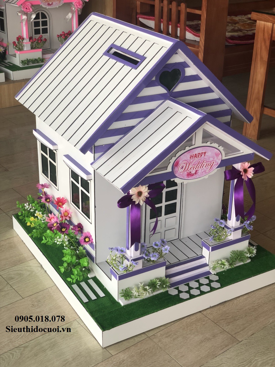Thùng tiền đám cưới hình ngôi nhà Thùng tiền đám cưới hình ngôi nhà