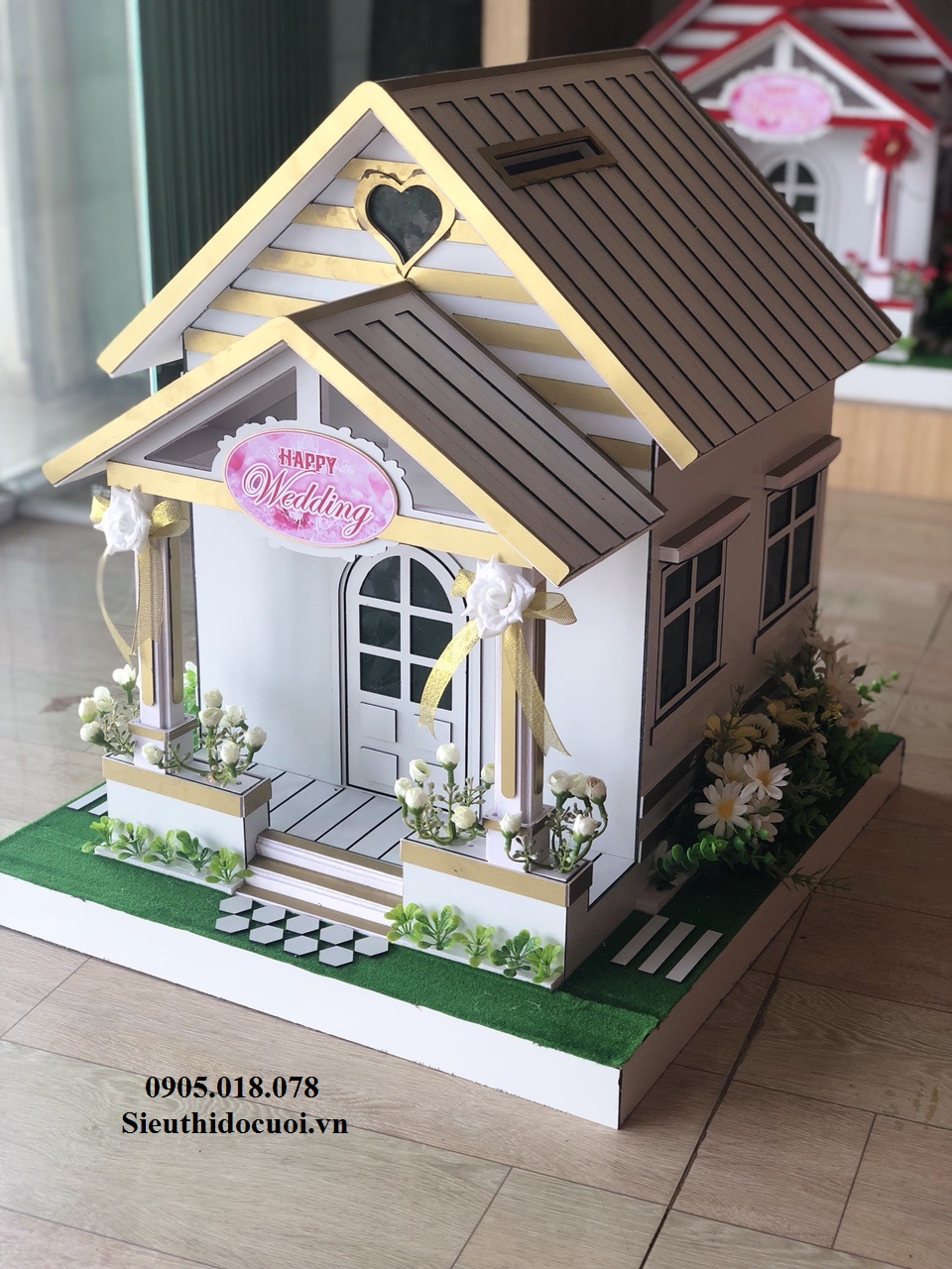 Thùng tiền đám cưới hình ngôi nhà Thùng tiền đám cưới hình ngôi nhà