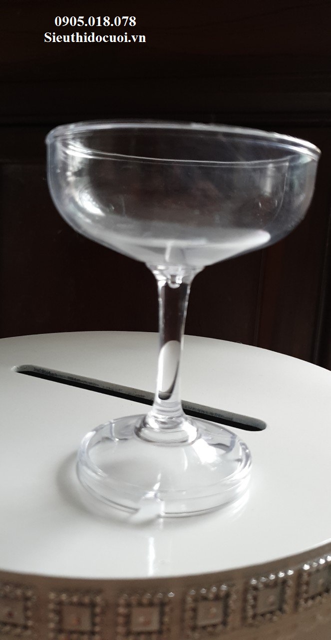 Ly rót rượu Ly rót rượu