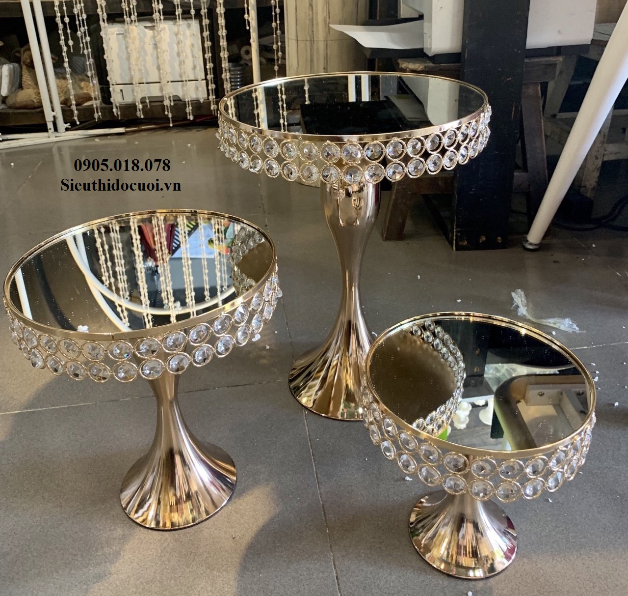 Khay bánh, kệ để bánh sang trọng, cao cấp, giá rẻ Khay bánh, kệ để bánh sang trọng, cao cấp, giá rẻ