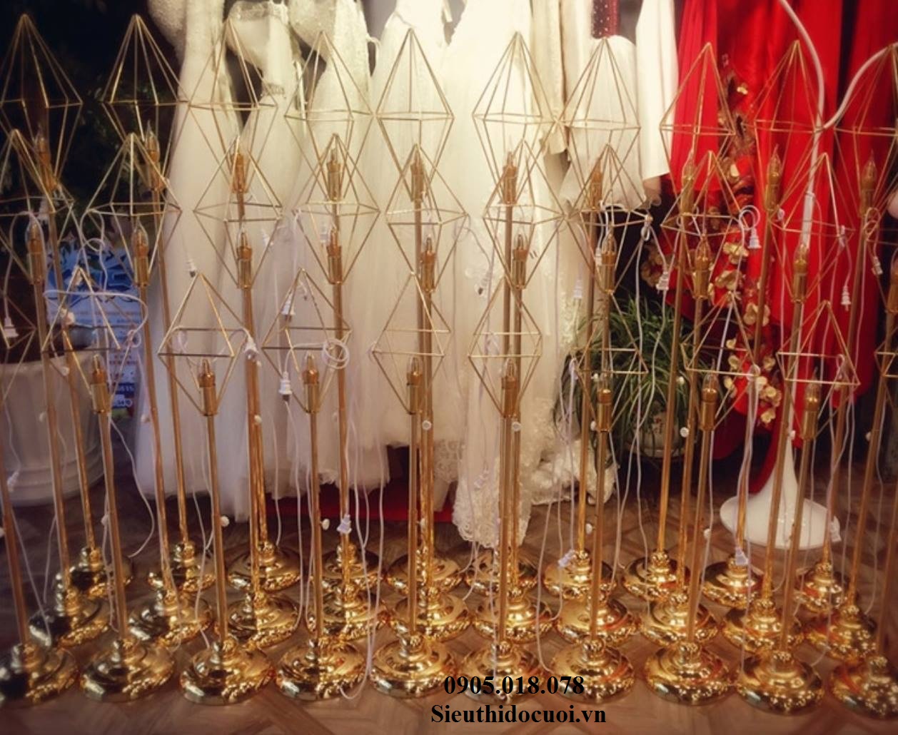 Bộ đèn chóp thoi trang trí Bộ đèn chóp thoi trang trí