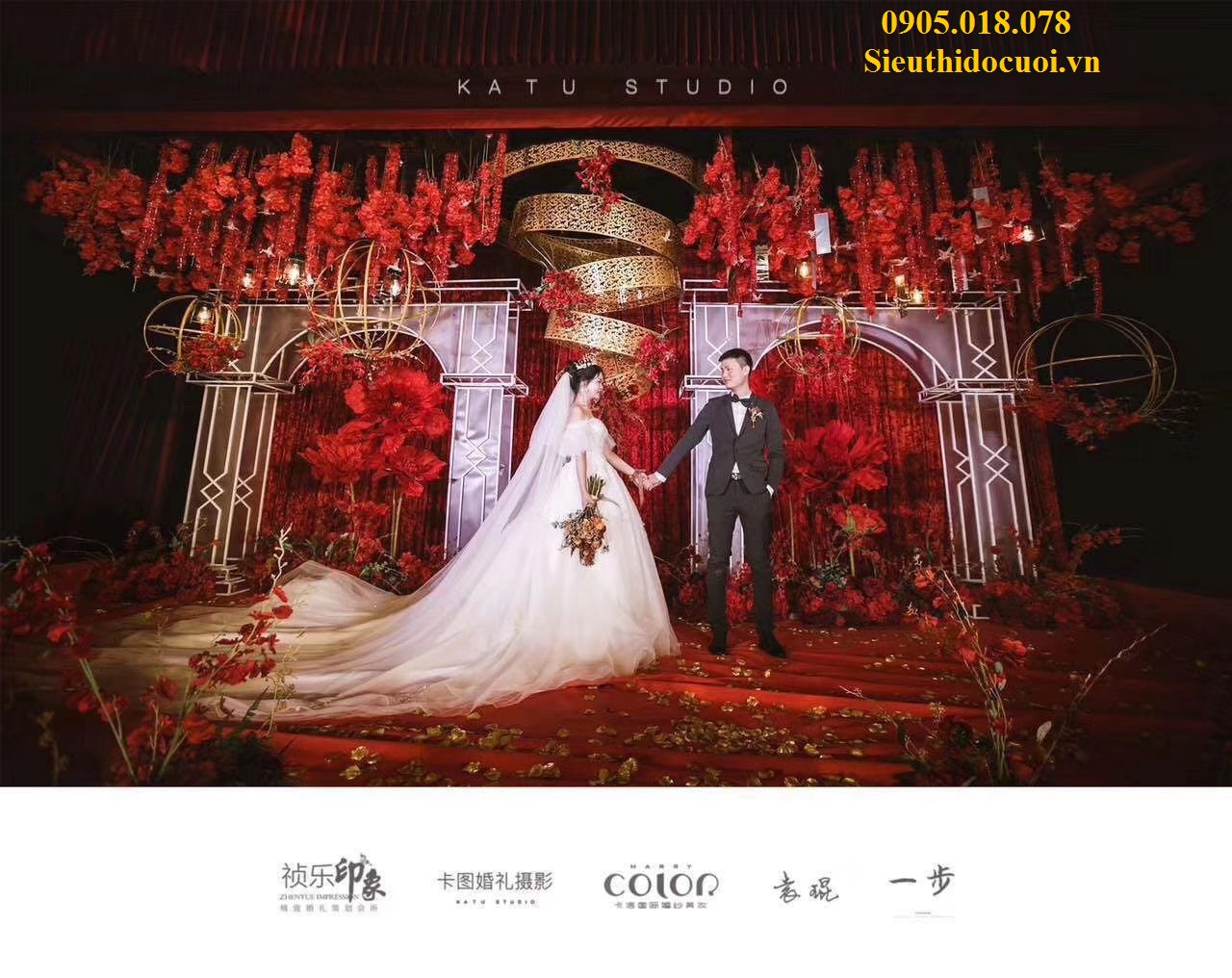 Sóng đèn trang trí lối đi sân khấu Sóng đèn trang trí lối đi sân khấu