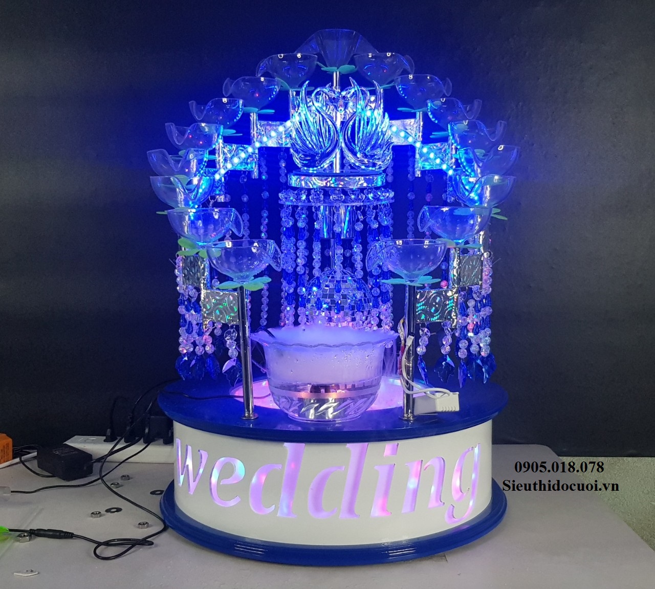 Tháp ly đám cưới Tháp ly đám cưới