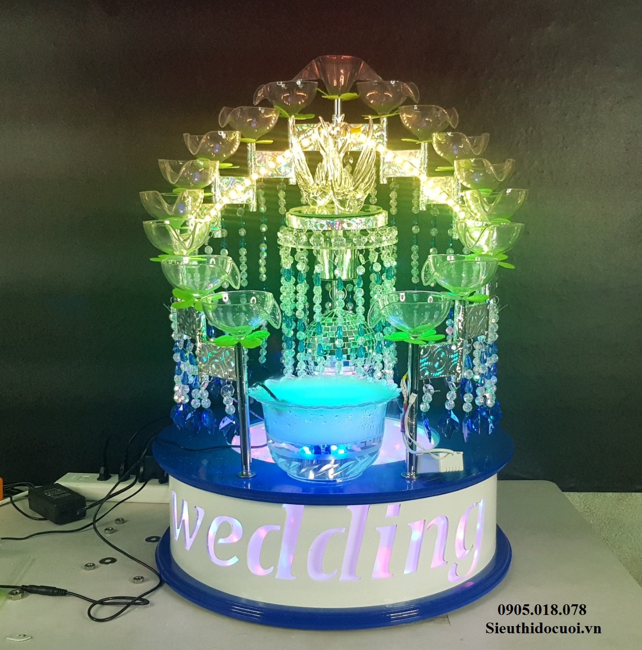 Tháp ly đám cưới Tháp ly đám cưới