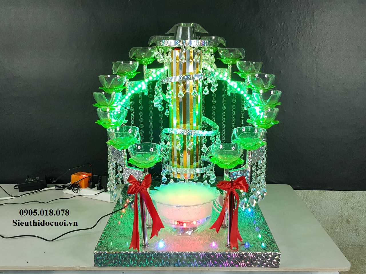 Tháp ly đám cưới Tháp ly đám cưới