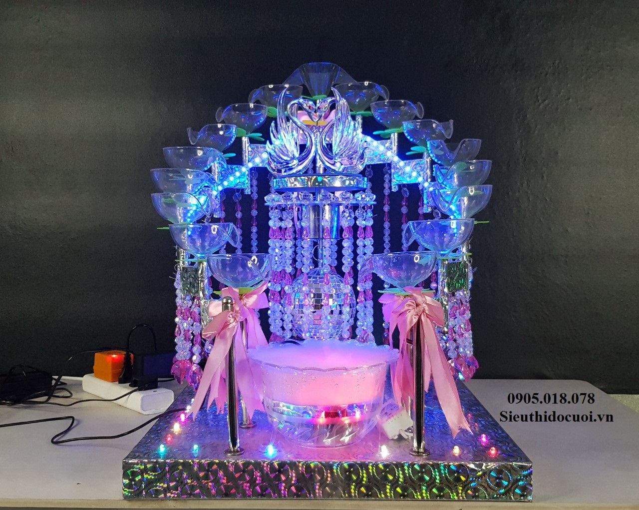 Tháp ly đám cưới Tháp ly đám cưới