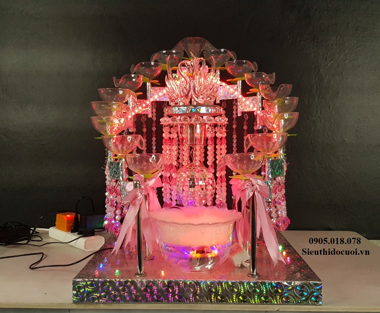 Tháp ly đám cưới Tháp ly đám cưới