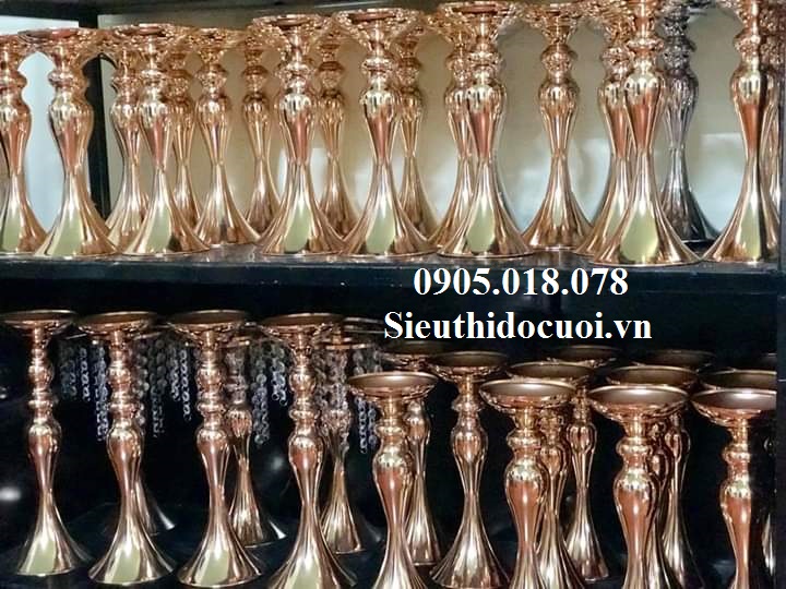 Chân cắm hoa giá rẻ Chân cắm hoa giá rẻ