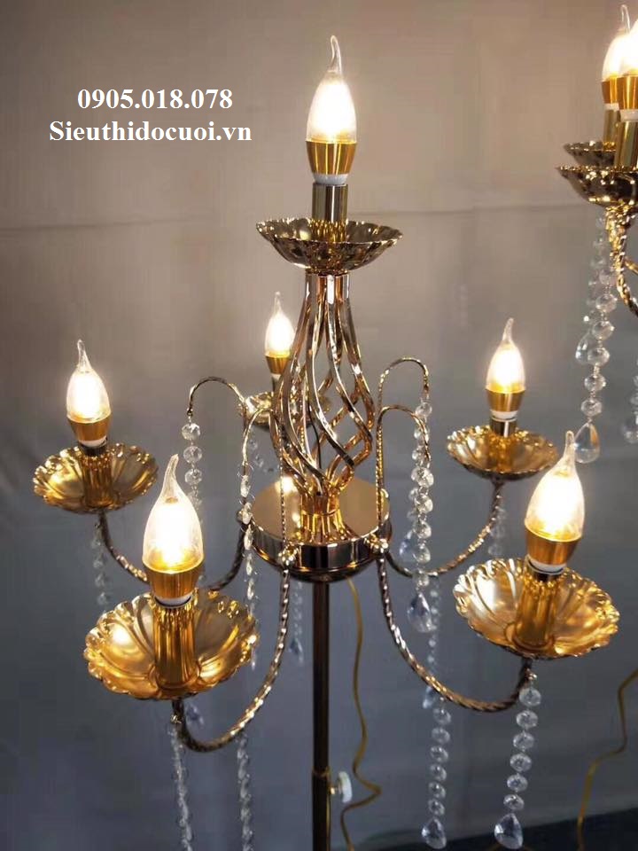 Đèn chùm nến chân đứng giá rẻ Đèn chùm nến chân đứng giá rẻ