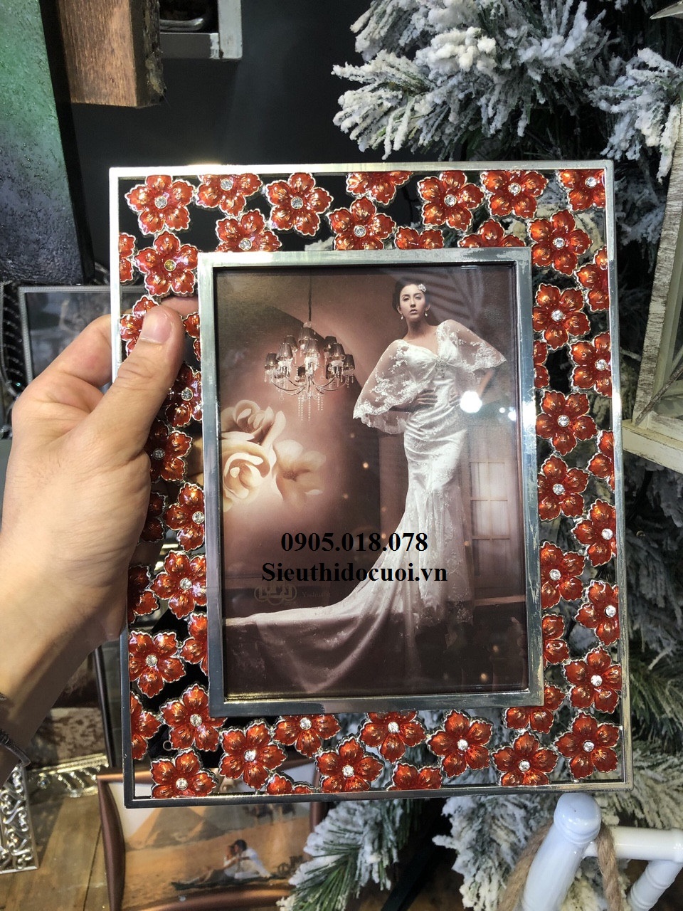 Khung hình, khung ảnh, giá kệ đỡ khung ảnh cưới Khung hình, khung ảnh, giá kệ đỡ khung ảnh cưới