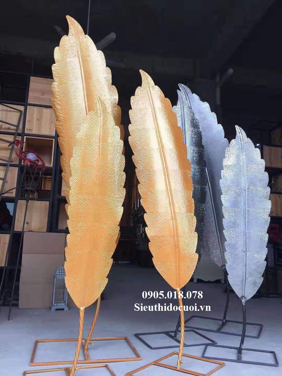 Hoa và lá trang trí sân khấu Hoa và lá trang trí sân khấu