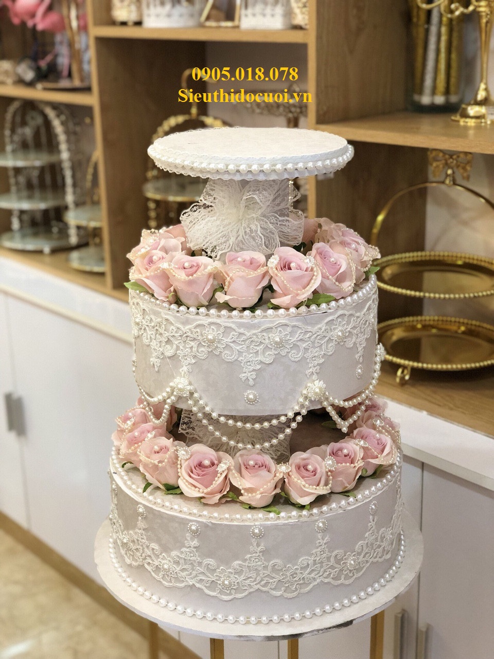 Bánh kem mô hình cưới Bánh kem mô hình cưới