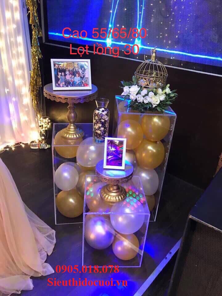 Đôn hoa bằng khung sắt Đôn hoa bằng khung sắt