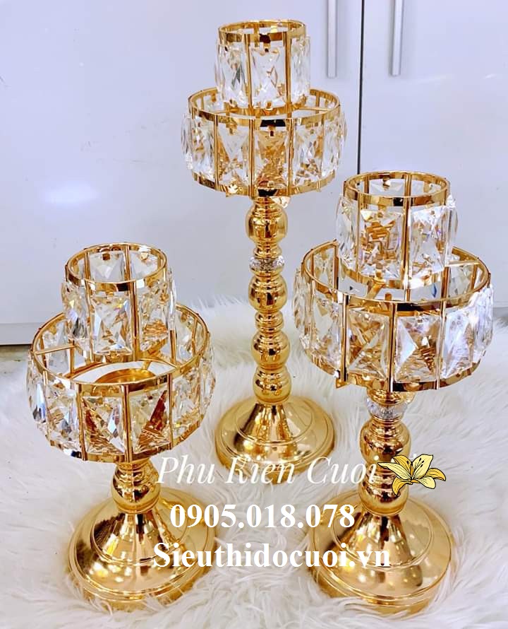 Chân nến kim loại giá rẻ Chân nến kim loại giá rẻ
