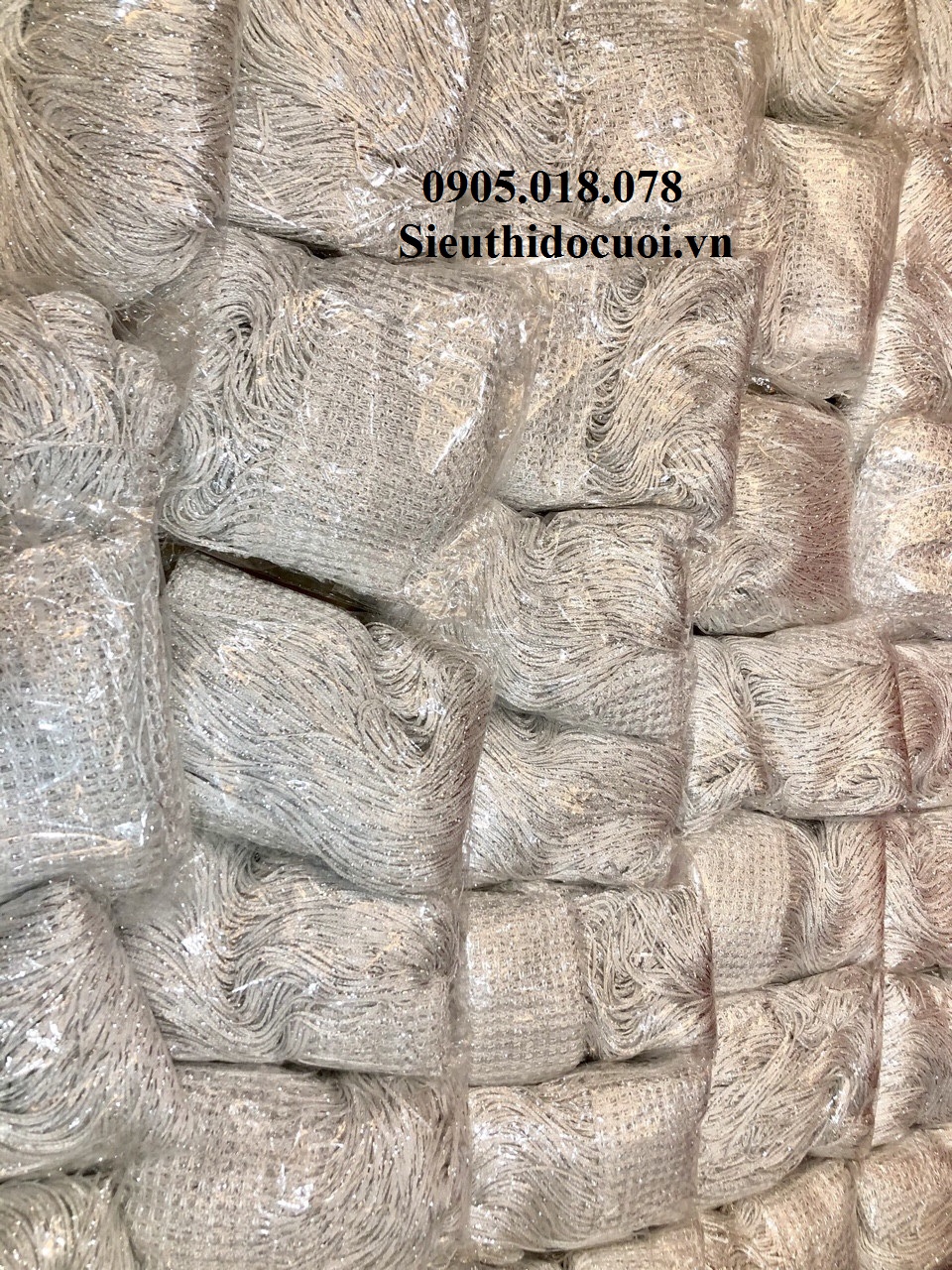 Cài rèm chỉ, cài nơ ghế Cài rèm chỉ, cài nơ ghế