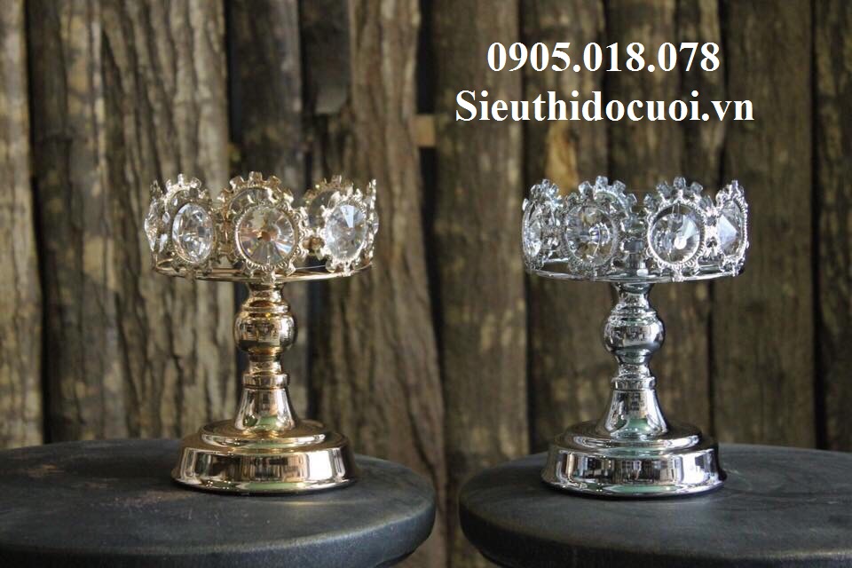 Chân nến kim loại giá rẻ Chân nến kim loại giá rẻ