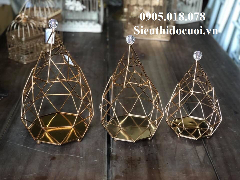 Chân nến kim loại giá rẻ Chân nến kim loại giá rẻ