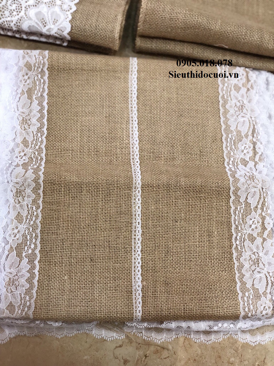 Tấm trải giữa bàn, Tấm lót giữa bàn Tấm trải giữa bàn, Tấm lót giữa bàn