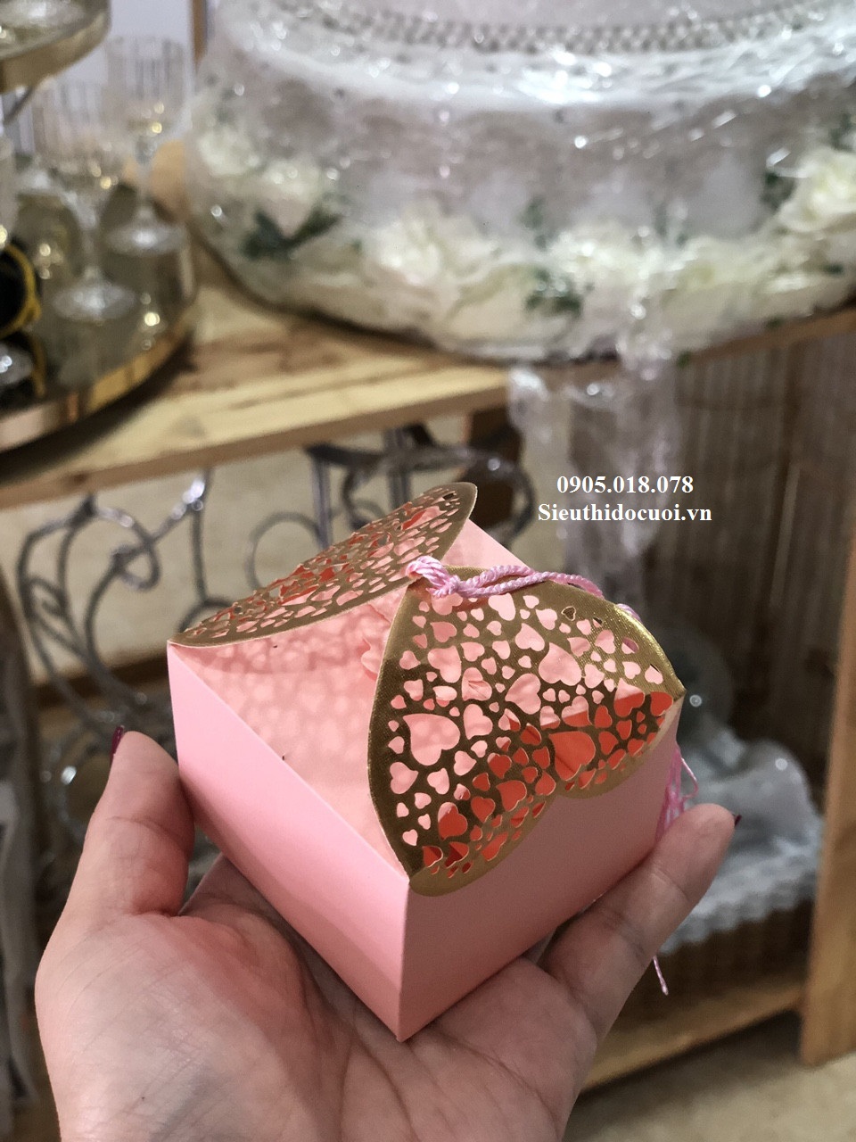 Hộp bánh cưới Hộp bánh cưới