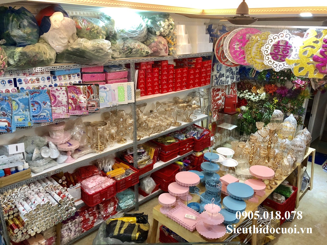 Chân nến kim loại giá rẻ Chân nến kim loại giá rẻ