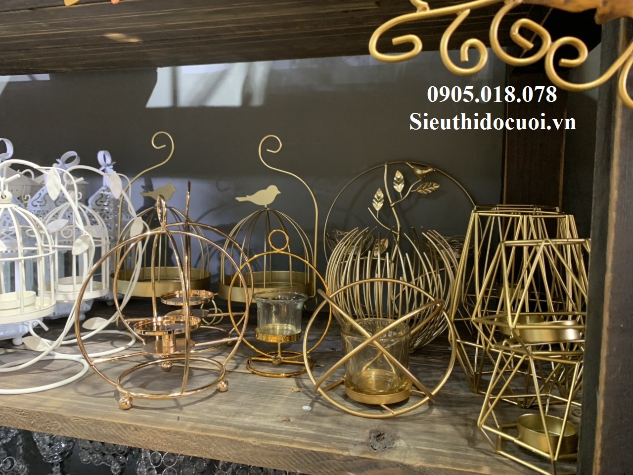 Chân nến kim loại giá rẻ Chân nến kim loại giá rẻ