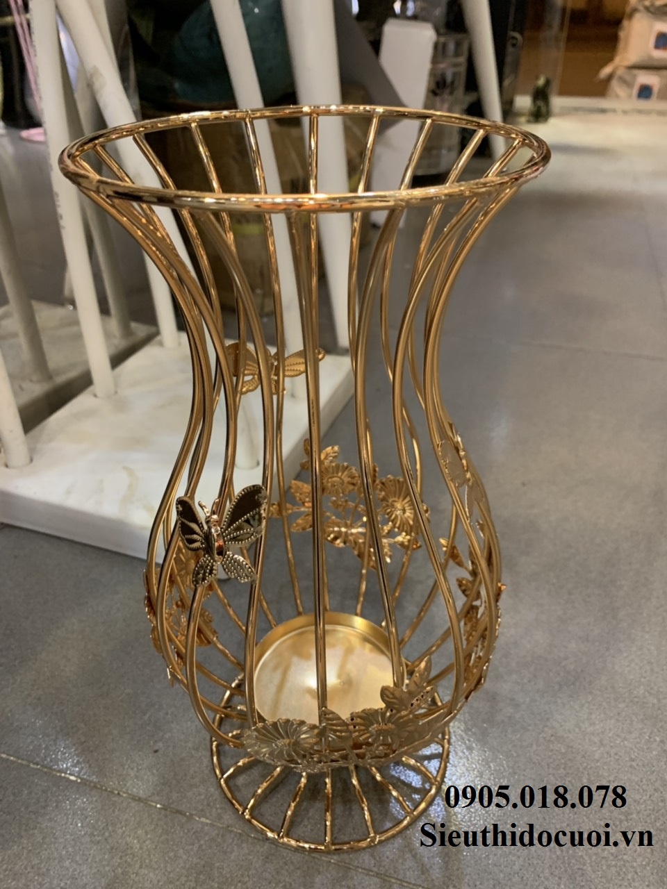 Chân cắm hoa trang trí giá rẻ Chân cắm hoa trang trí giá rẻ