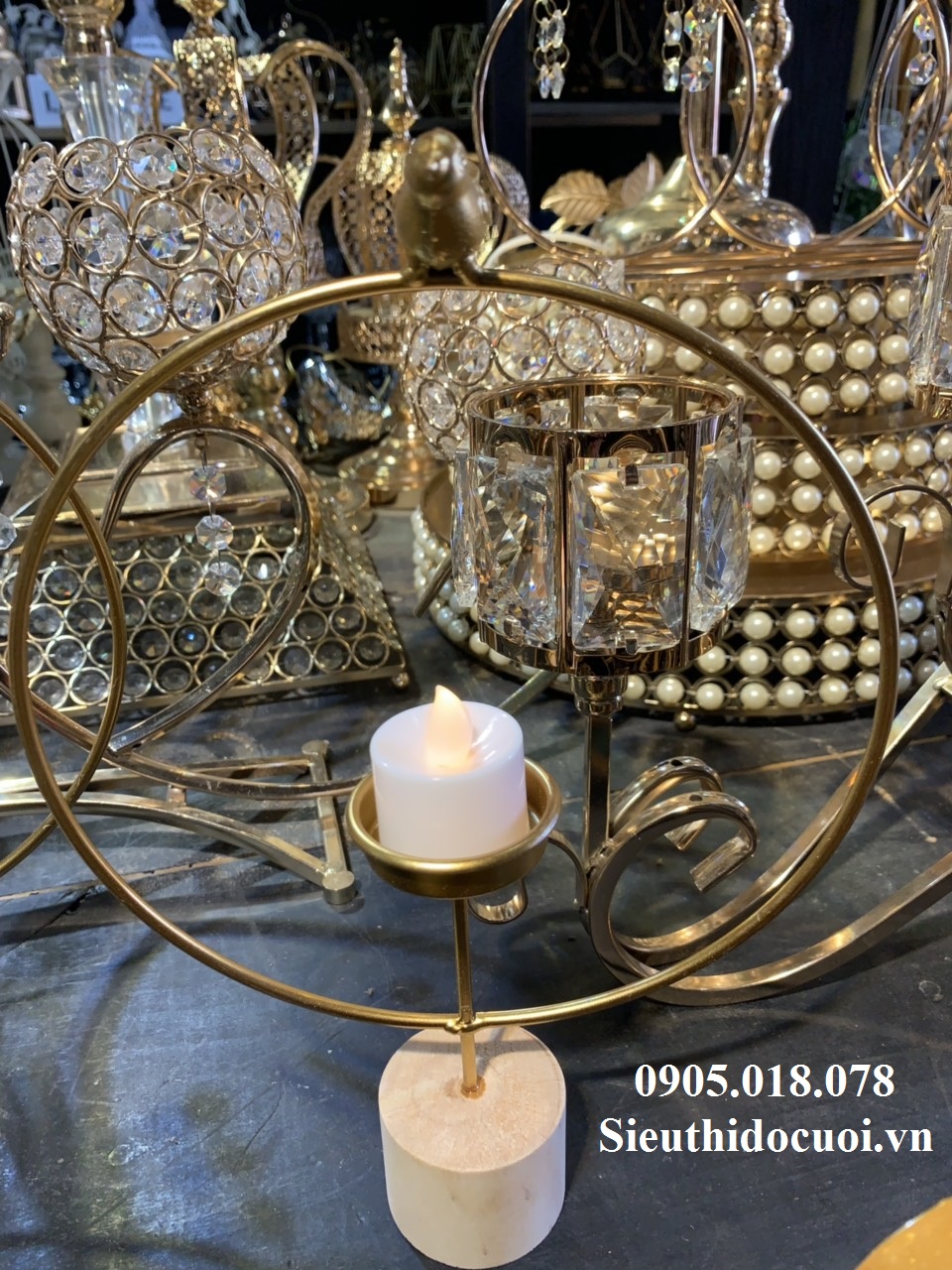 Chân nến kim loại giá rẻ Chân nến kim loại giá rẻ