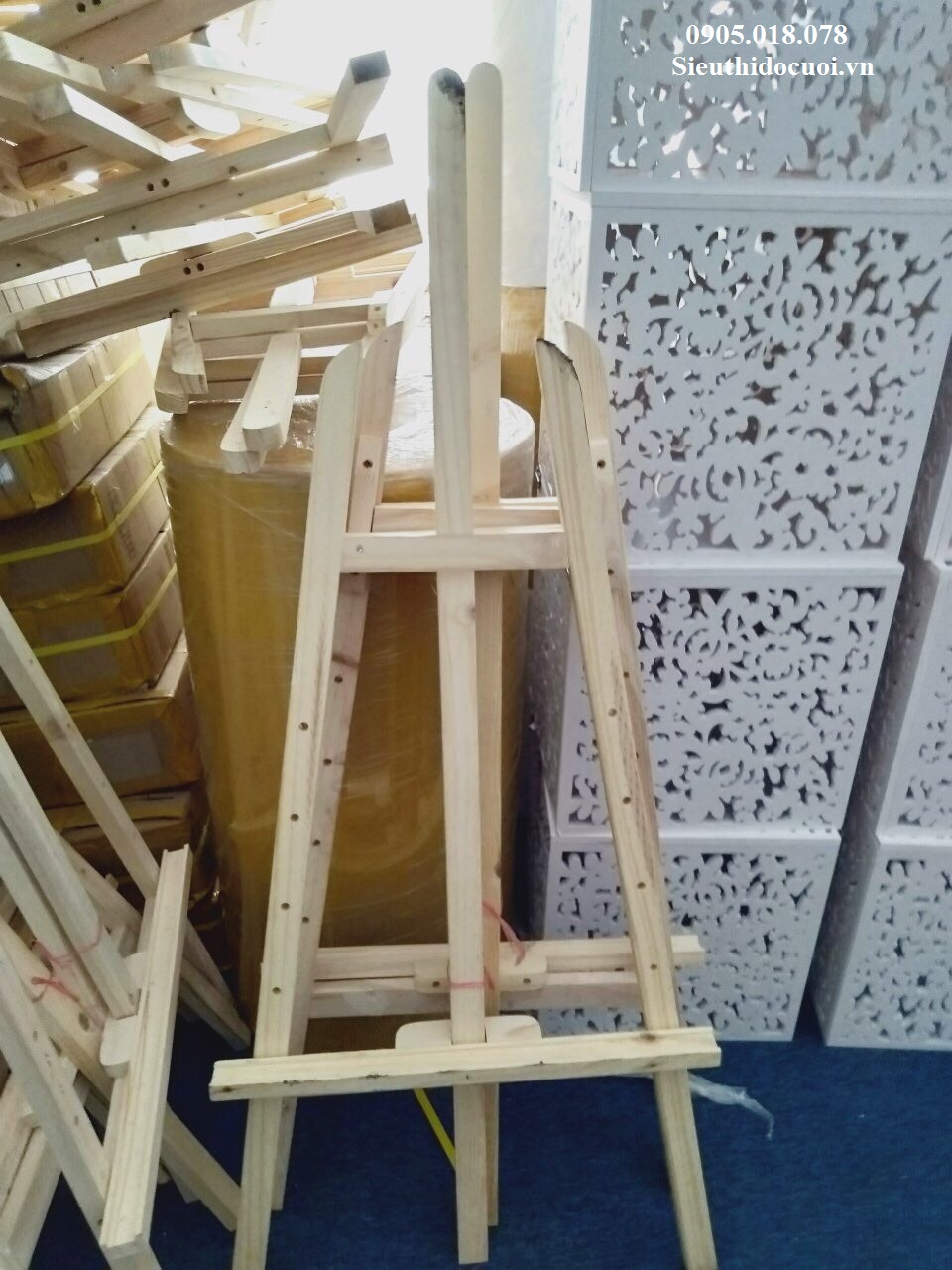 GIÁ ĐỠ KHUNG HÌNH GIÁ ĐỠ KHUNG HÌNH