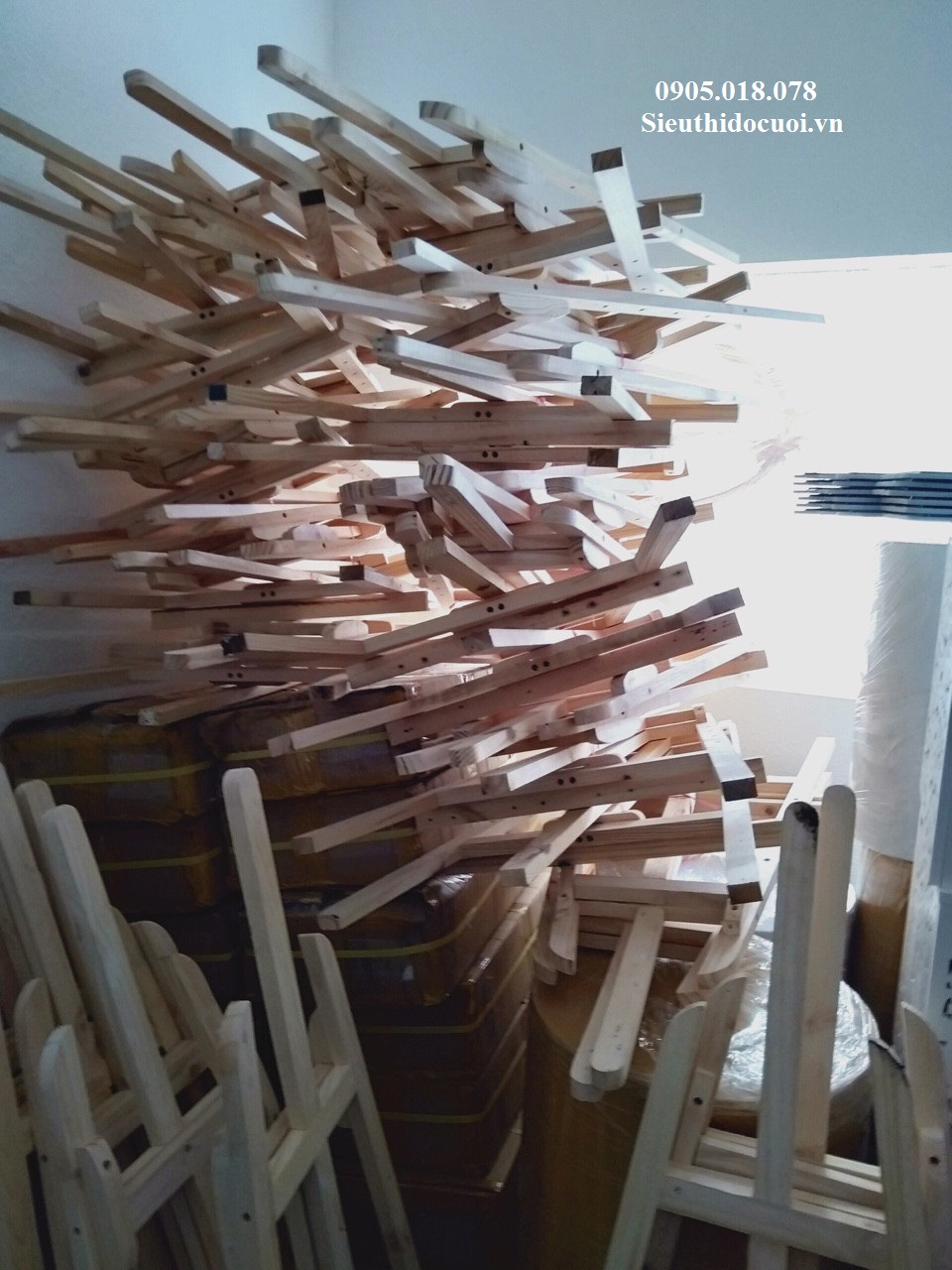 GIÁ ĐỠ KHUNG HÌNH GIÁ ĐỠ KHUNG HÌNH