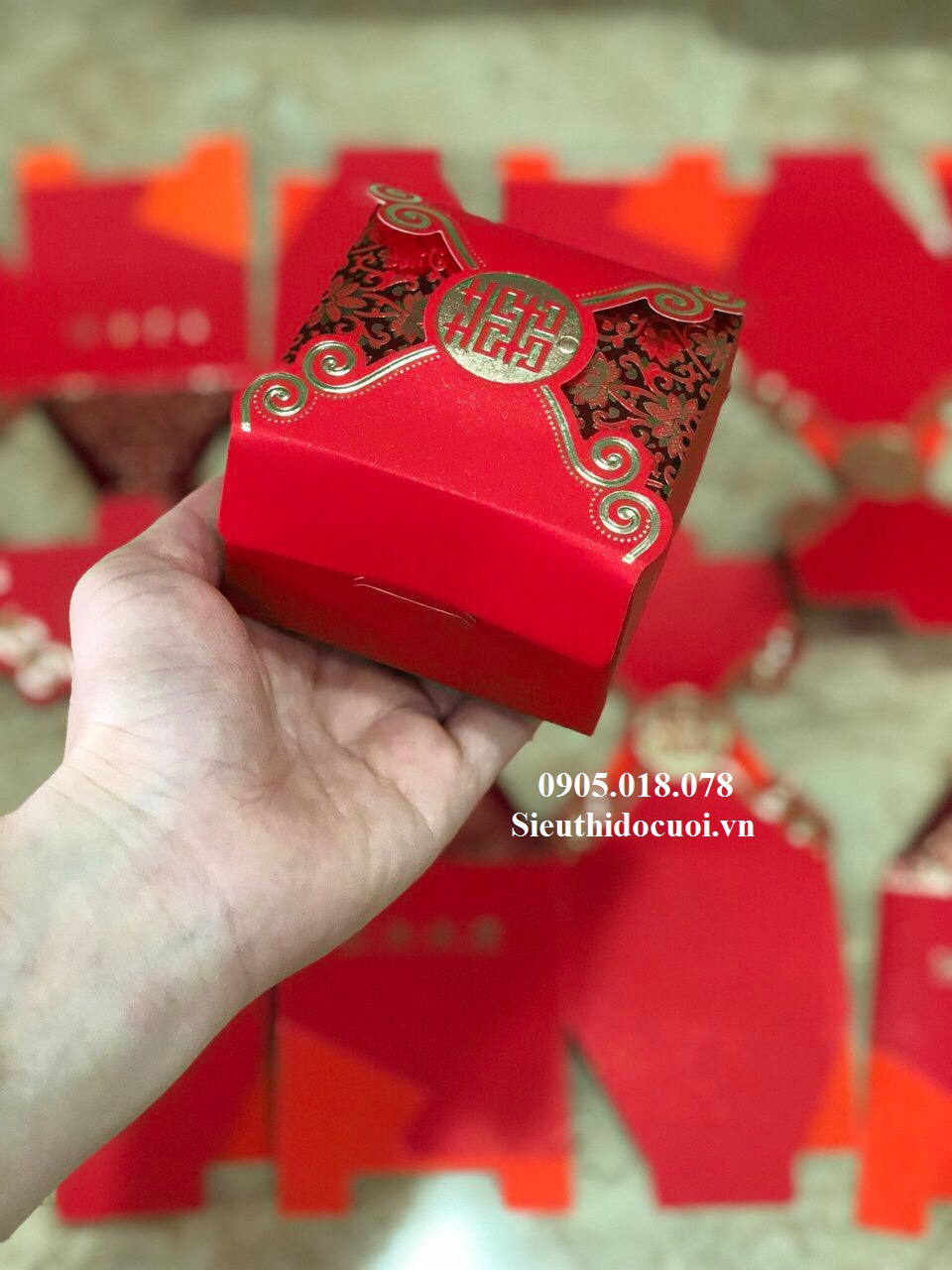 Hộp bánh cưới Hộp bánh cưới