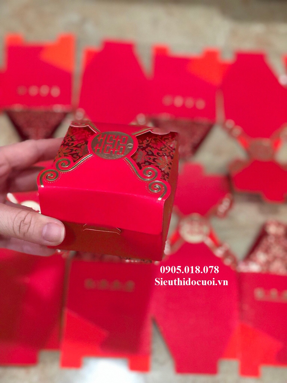 Hộp bánh cưới Hộp bánh cưới