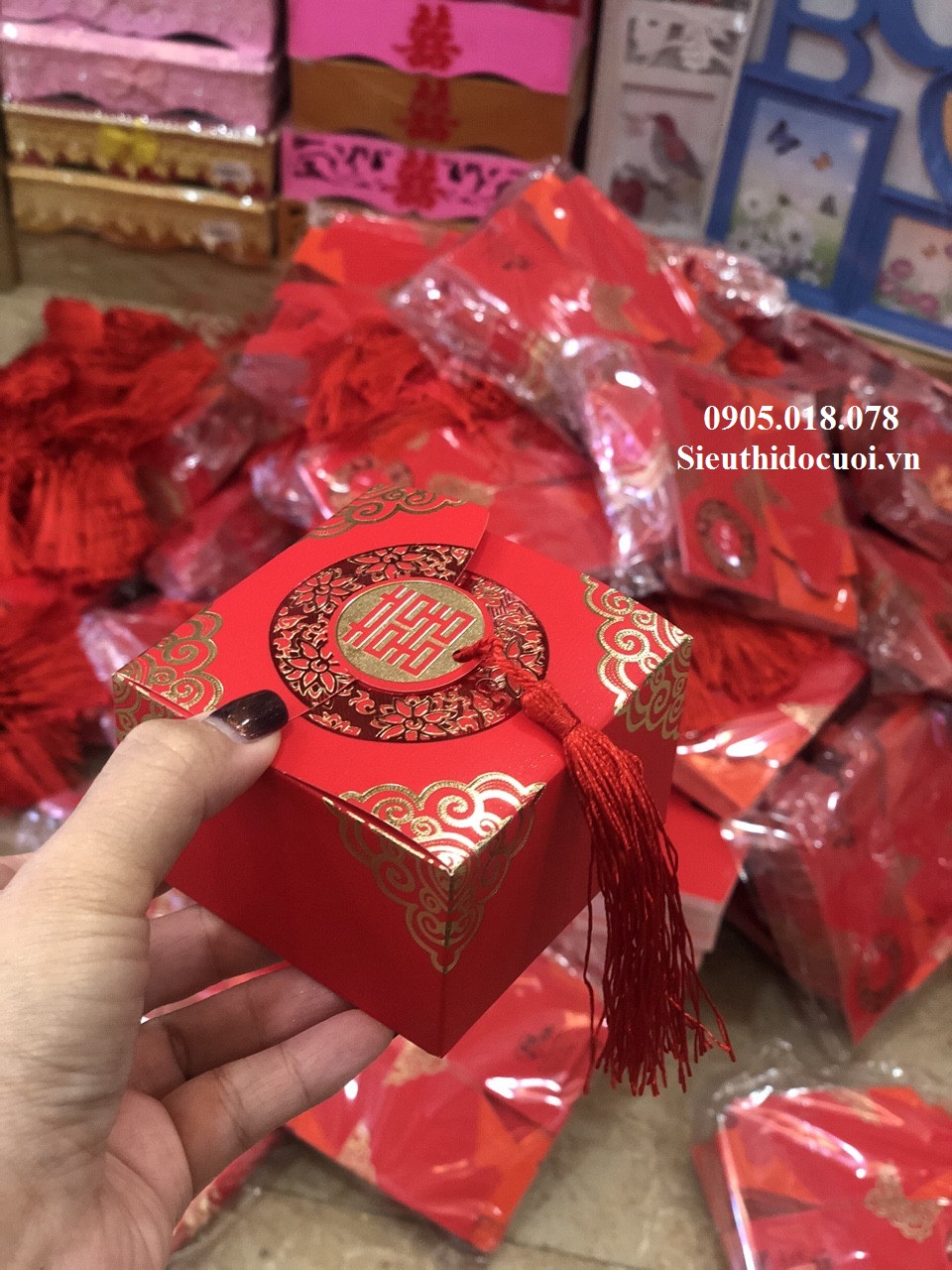 Hộp bánh cưới Hộp bánh cưới