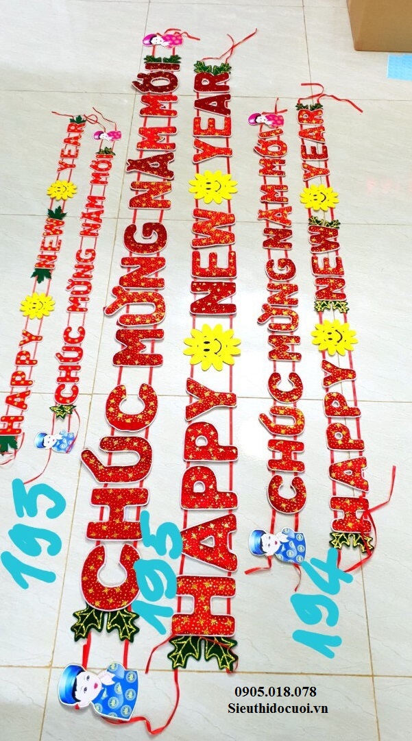 Bảng tên cô dâu chú rể bằng fomex, tem nước suối, chữ xốp Bảng tên cô dâu chú rể bằng fomex, tem nước suối, chữ xốp