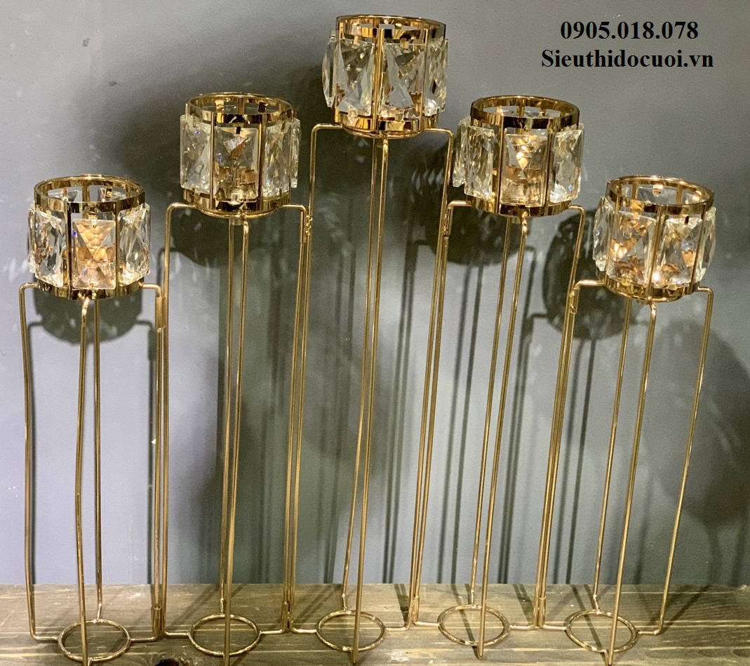 Chân nến, trụ nến Chân nến, trụ nến