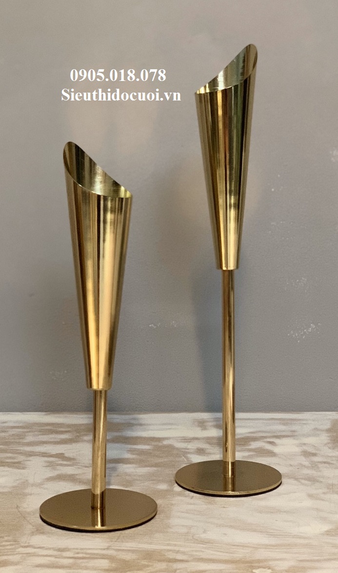 Chân nến, trụ nến Chân nến, trụ nến