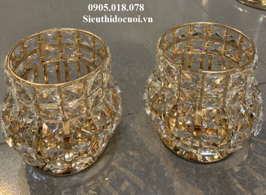 Trụ nến, chân nến