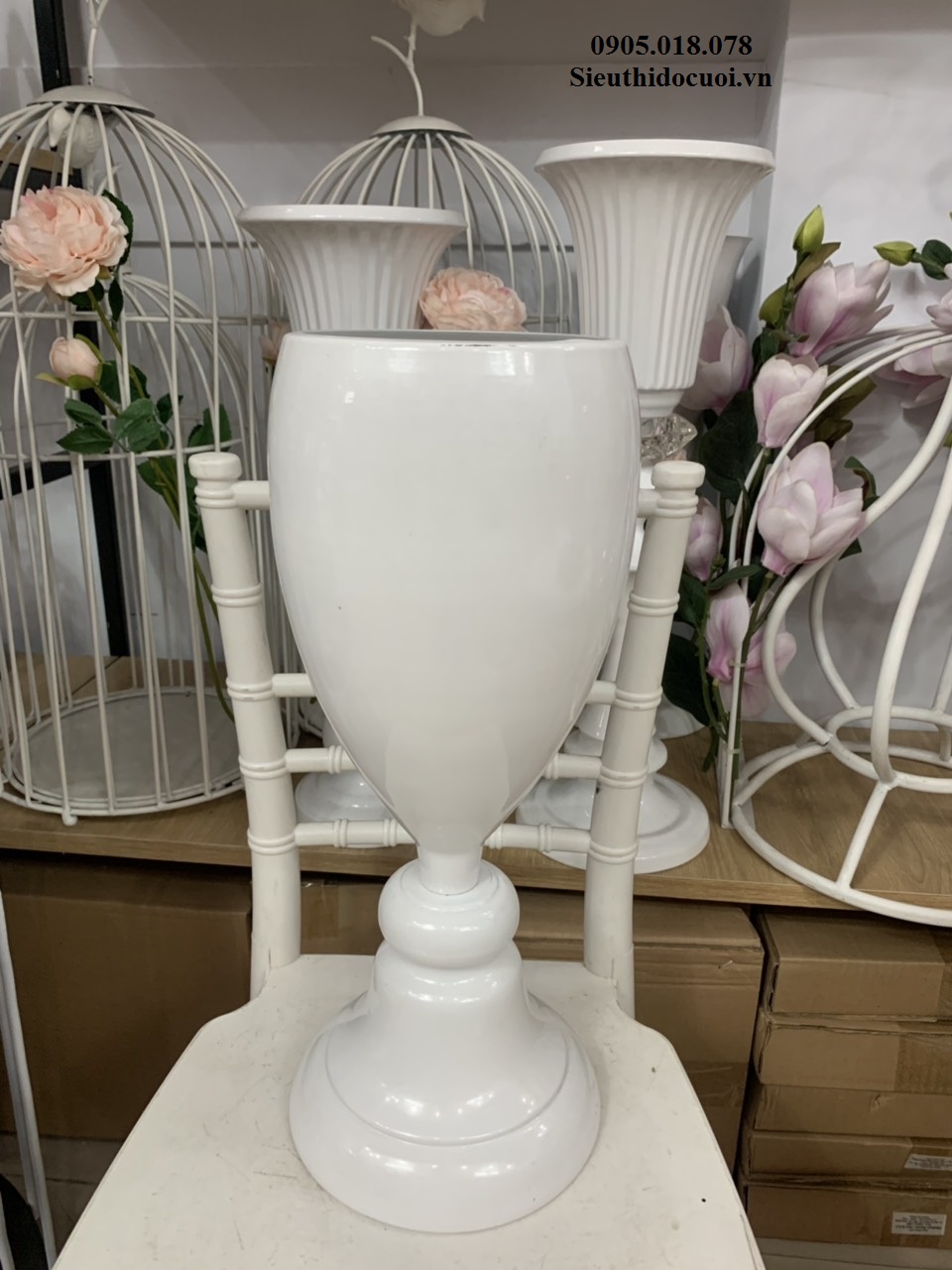 Bình hoa, chân cắm hoa, trụ hoa Bình hoa, chân cắm hoa, trụ hoa