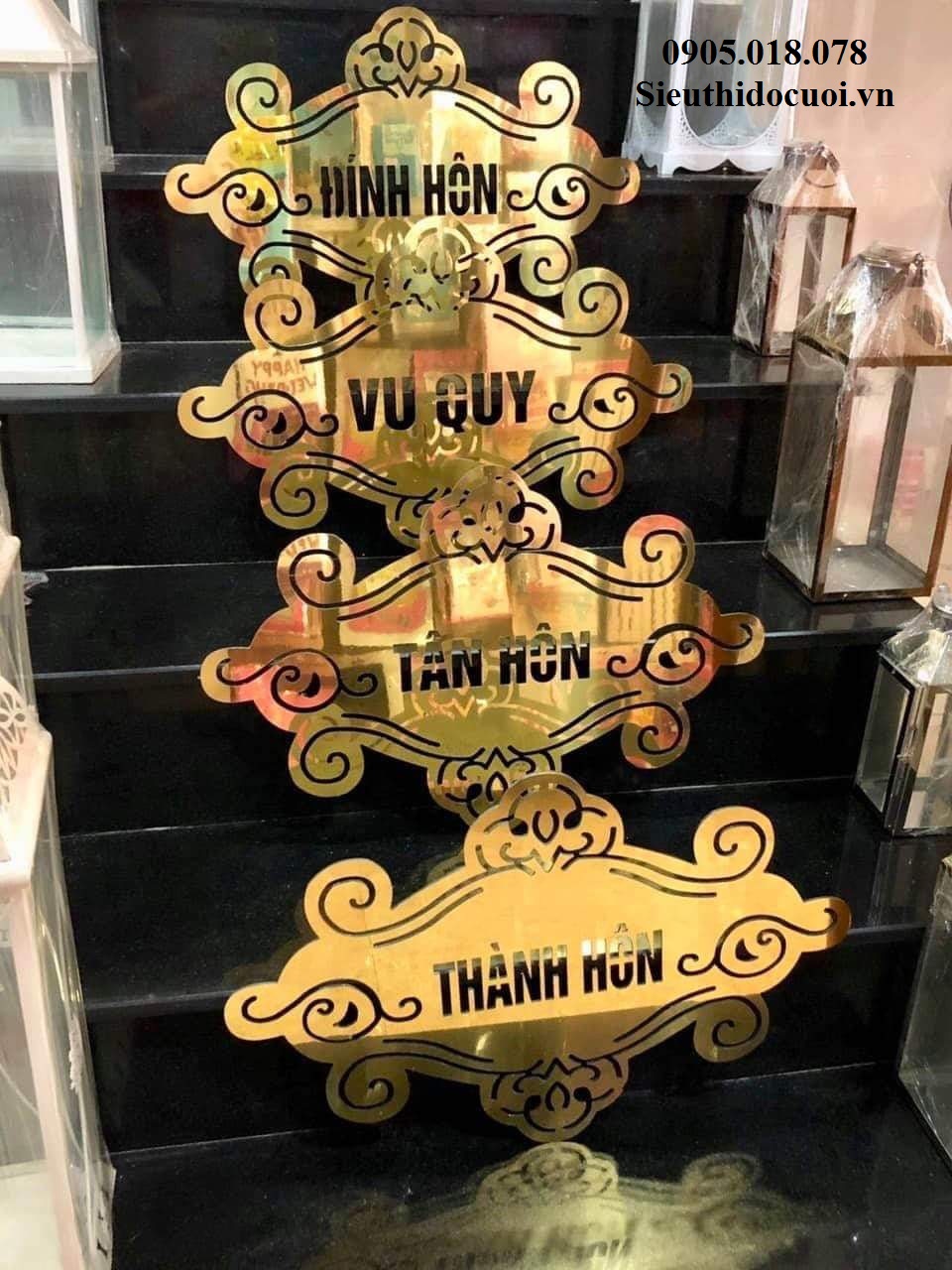 Bảng lễ treo cổng Bảng lễ treo cổng