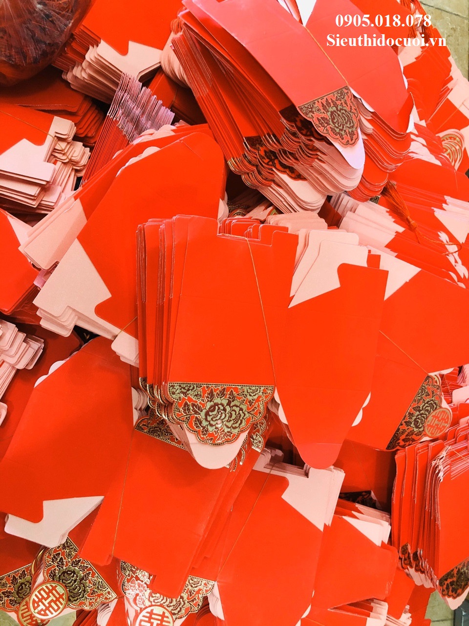 Hộp bánh cưới Hộp bánh cưới