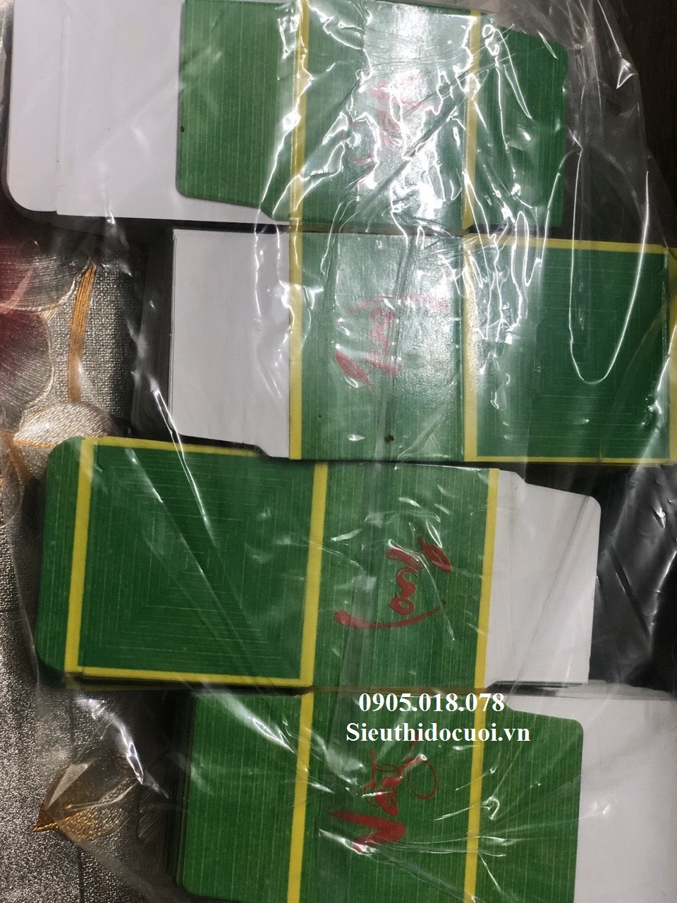 Hộp bánh cưới Hộp bánh cưới