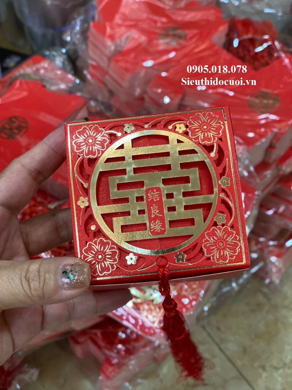 Hộp bánh cưới Hộp bánh cưới