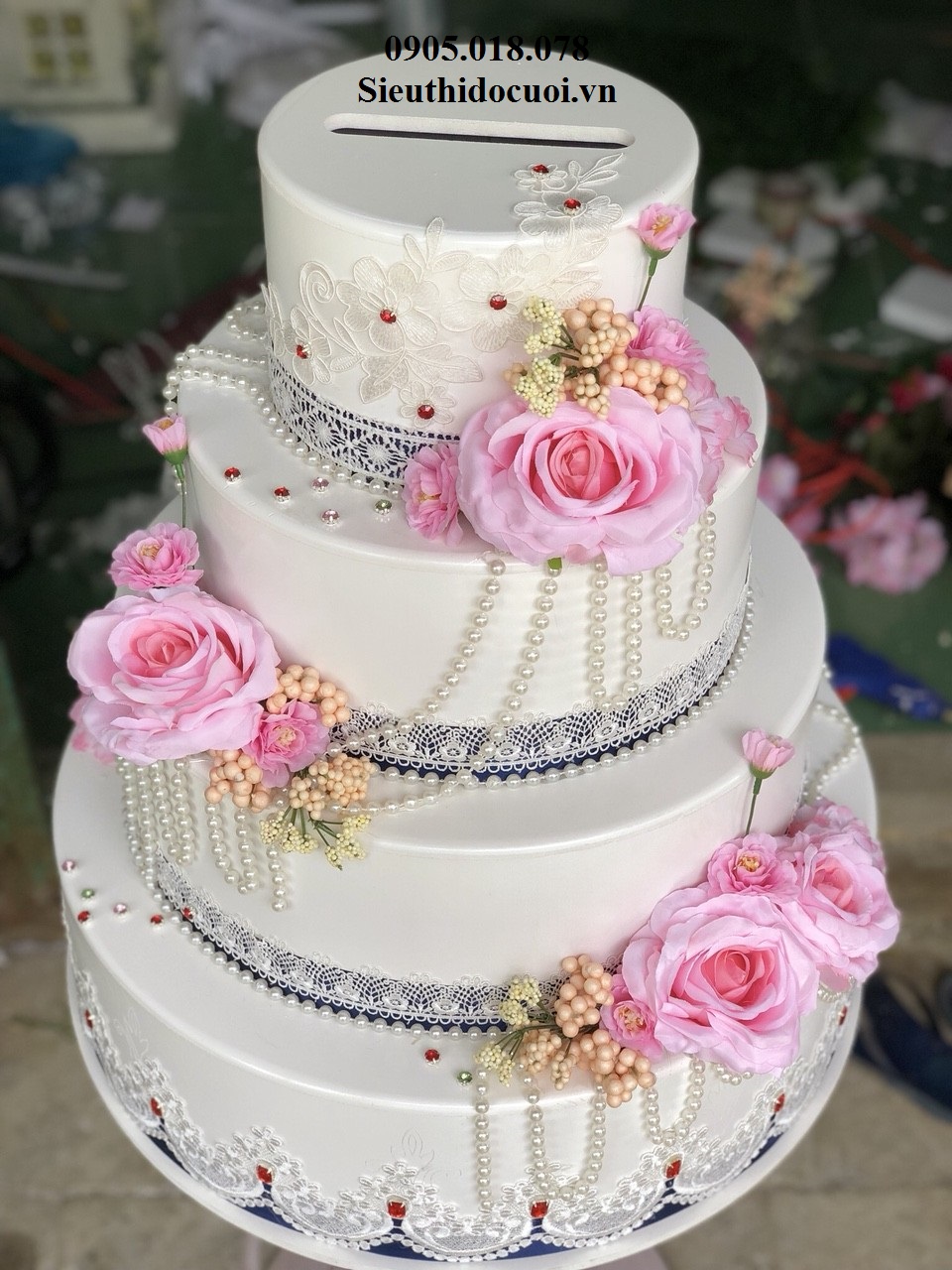 Bánh kem 4 tàng Bánh kem 4 tàng