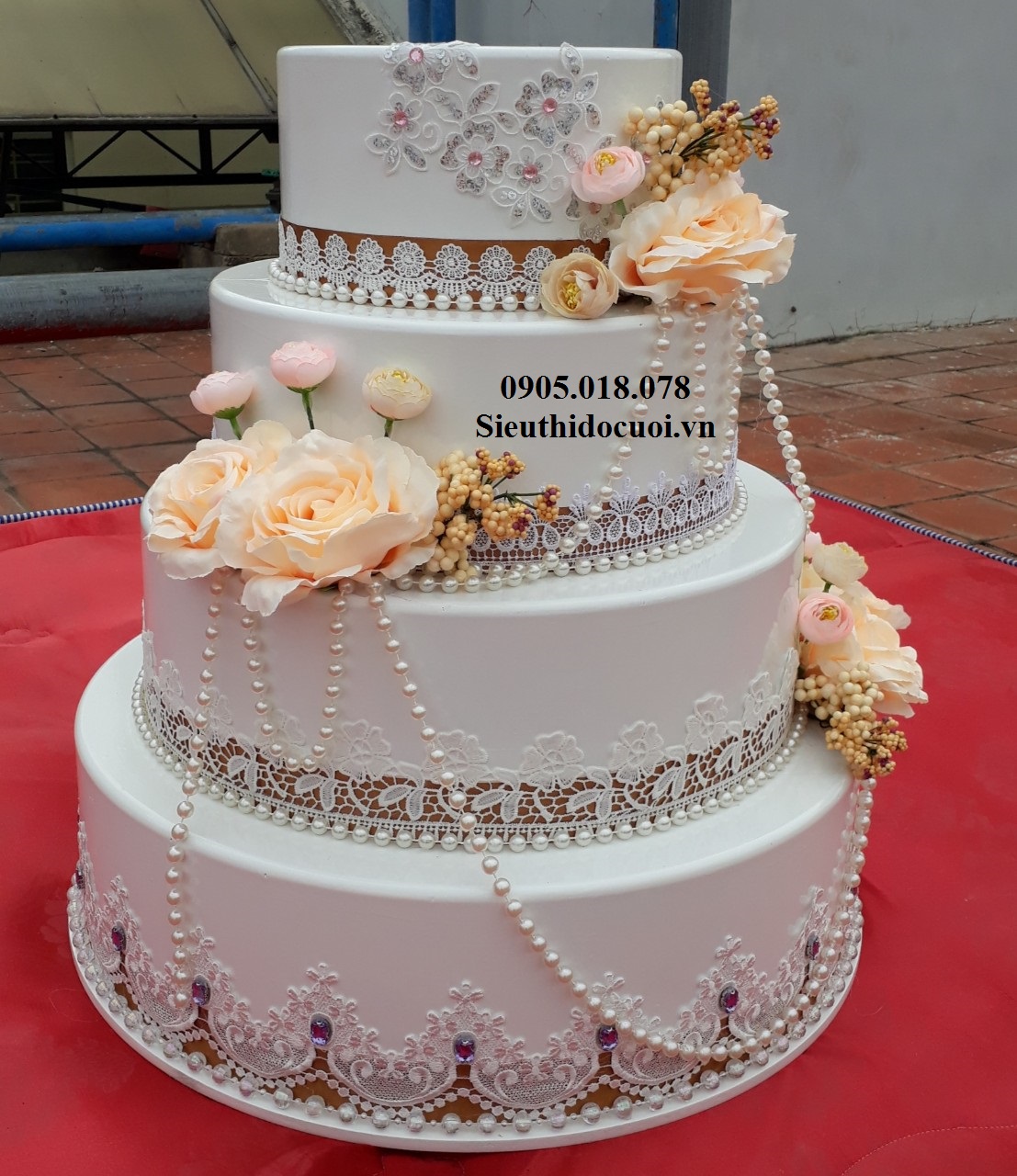 Thùng tiền hình bánh kem Thùng tiền hình bánh kem