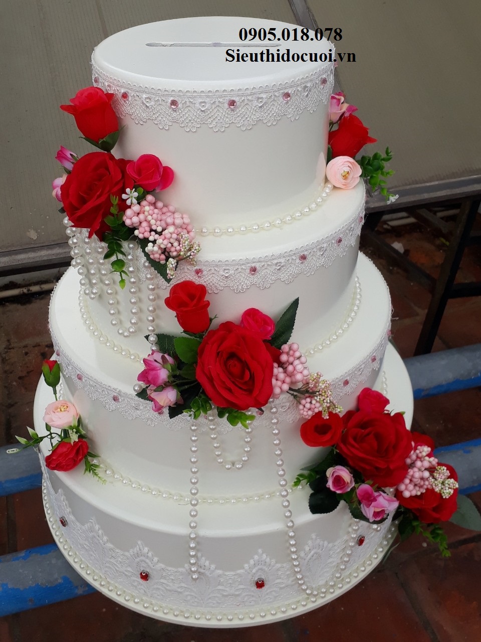 Thùng tiền hình bánh kem Thùng tiền hình bánh kem