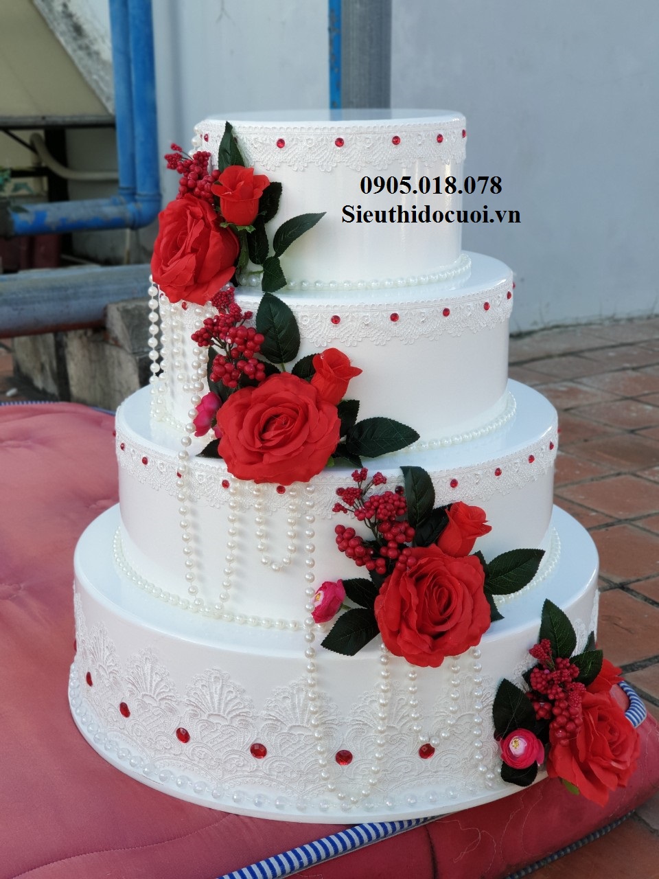 Thùng tiền hình bánh kem Thùng tiền hình bánh kem